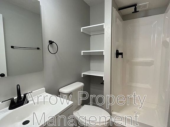4th image of 887 N 26th St Unit 24