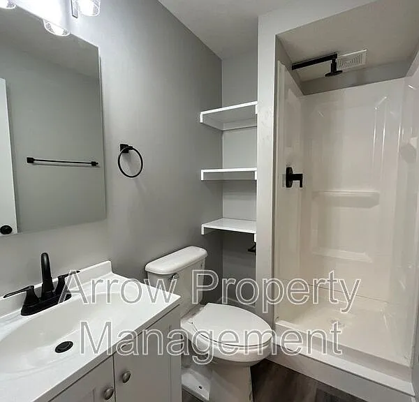 887 N 26th St #24 — Photo 4
