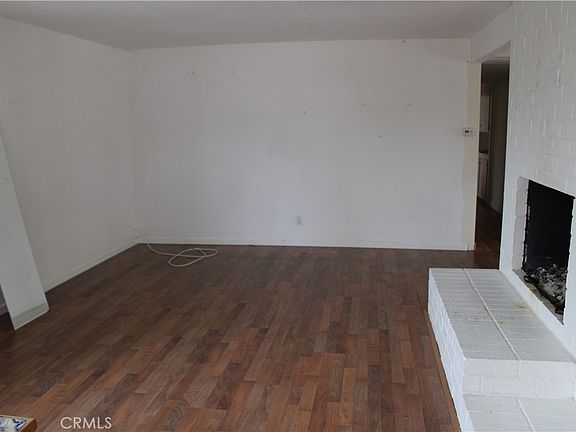 4th image of 2306 Redlands Dr