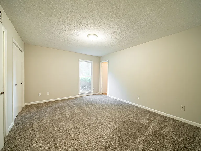 786 Dogwood Dr — Photo 8
