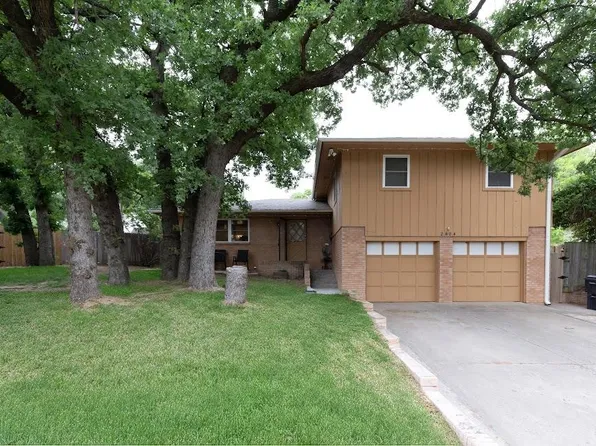 2804 N McMillan Ave, Bethany, OK 73008