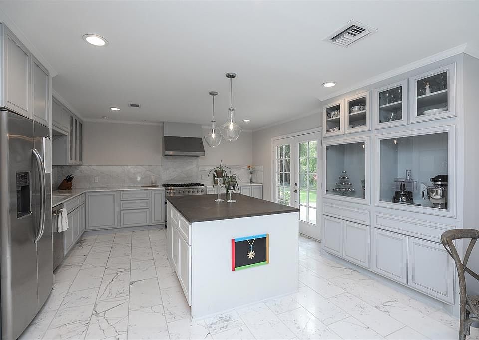 A magazine quality kitchen!