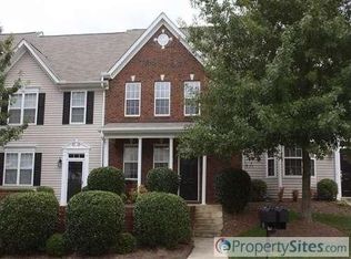 2732 Garden Knoll Ln, Raleigh, NC 27614