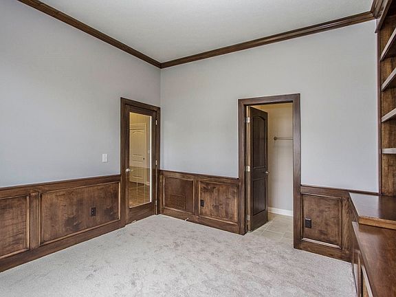 4th image of 2465 Bryn Mawr Drive