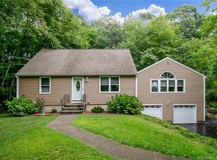 20 Fairy Dell Rd, Clinton, CT 06413