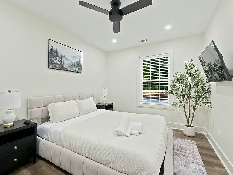 582 Hamilton E Holmes Dr NW — Photo 30