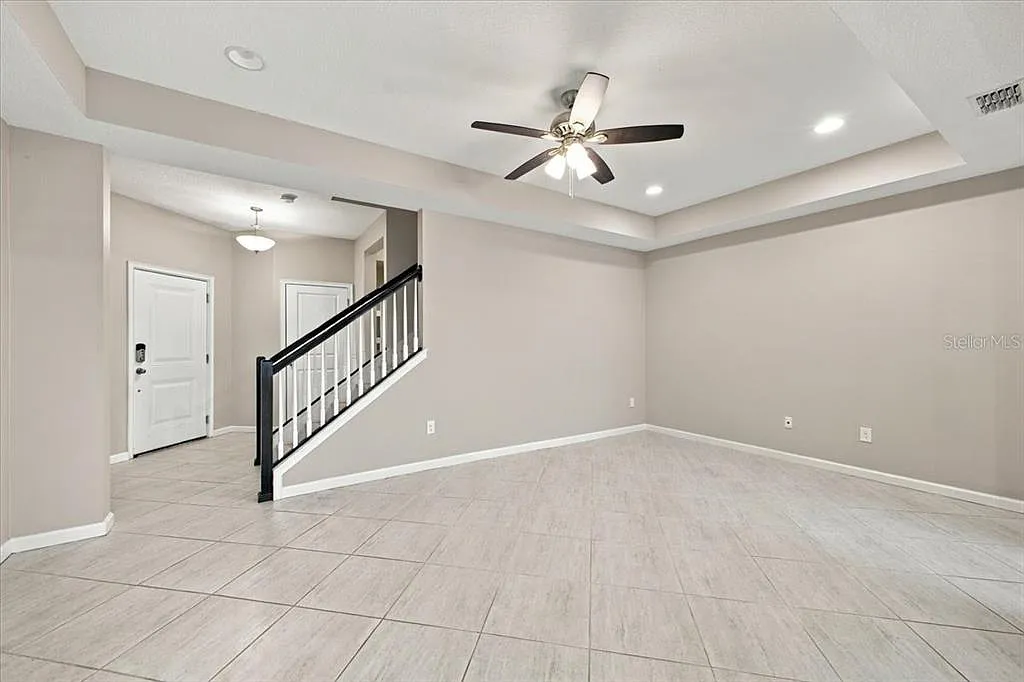 3 bed, 2.5 bath, 1666 sqft, $2,500 — Photo 4