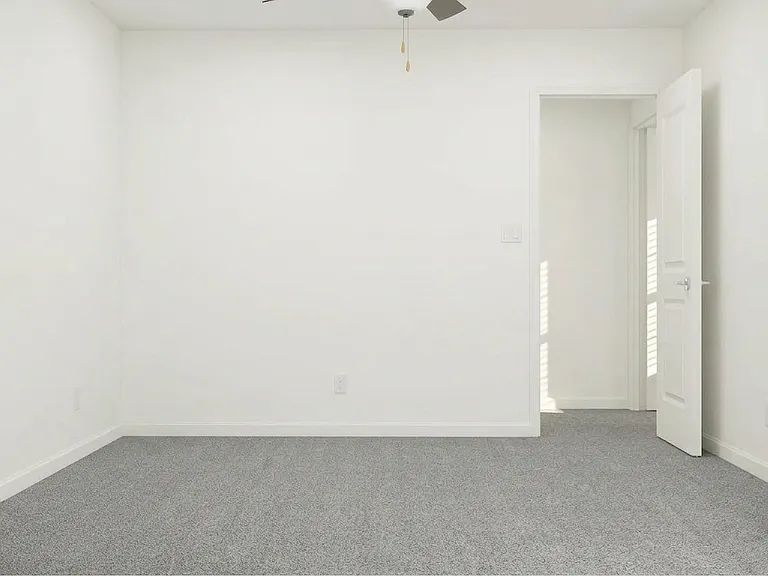 8513 Blue Wave Ln — Photo 13