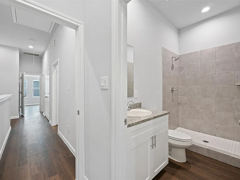 18831 Luminescent Ln — Photo 32