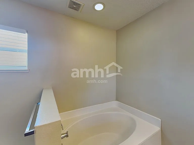 5498 Cougar Park Ct — Photo 12