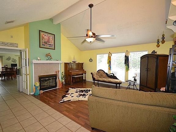 4th image of 7202 Yardley Dr
