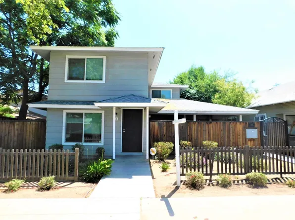 402 N Poplar Ave, Fresno, CA 93701