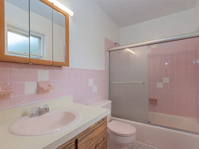 30 Cassilis Ave — Photo 15