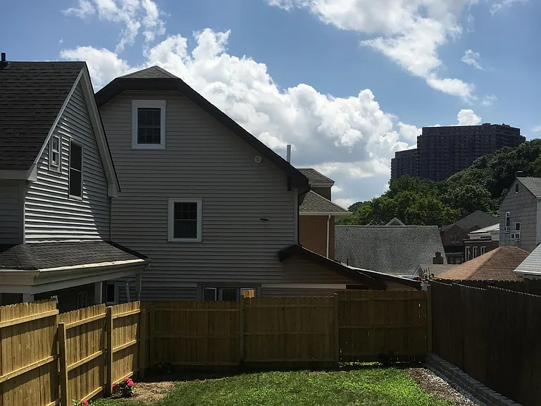 Valley Pl — Photo 23