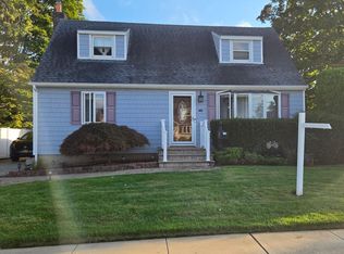 2 Gateway, Farmingdale, NY 11735