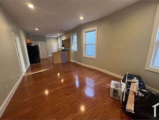 2nd image of 309 Avon Ave APT 1