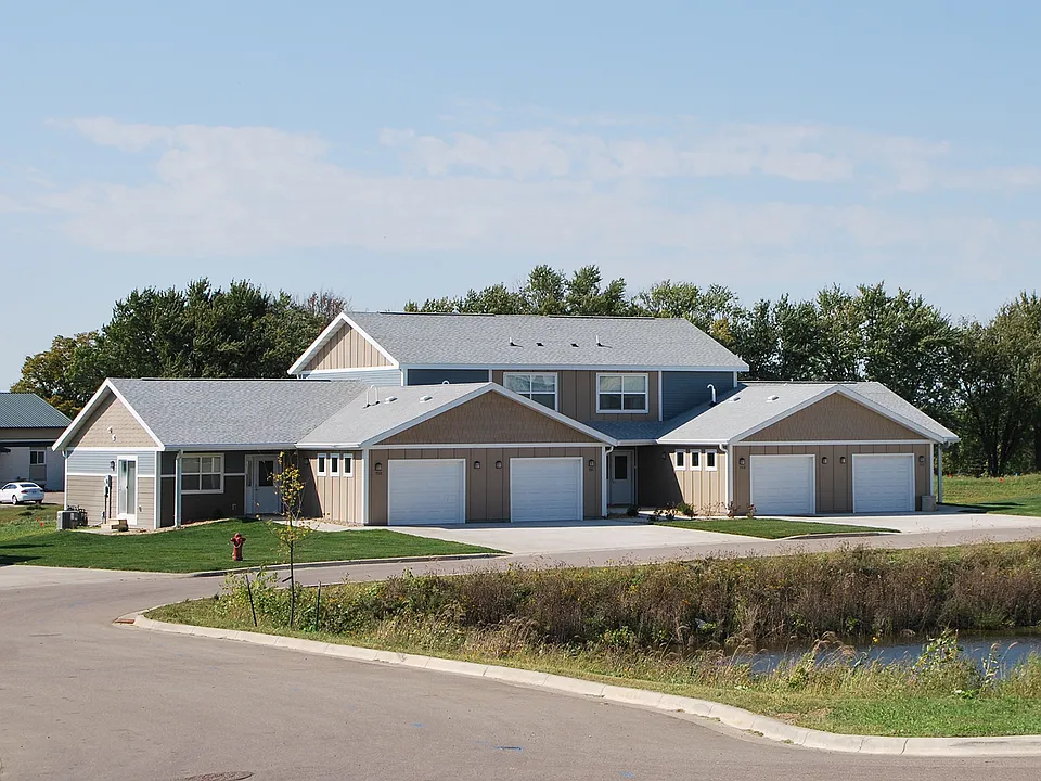 Eagle Ridge Townhomes