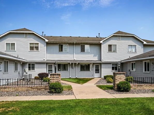 11124 Drake St NW, Coon Rapids, MN 55433