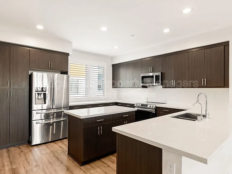 721 Shoreline Rd — Photo 16