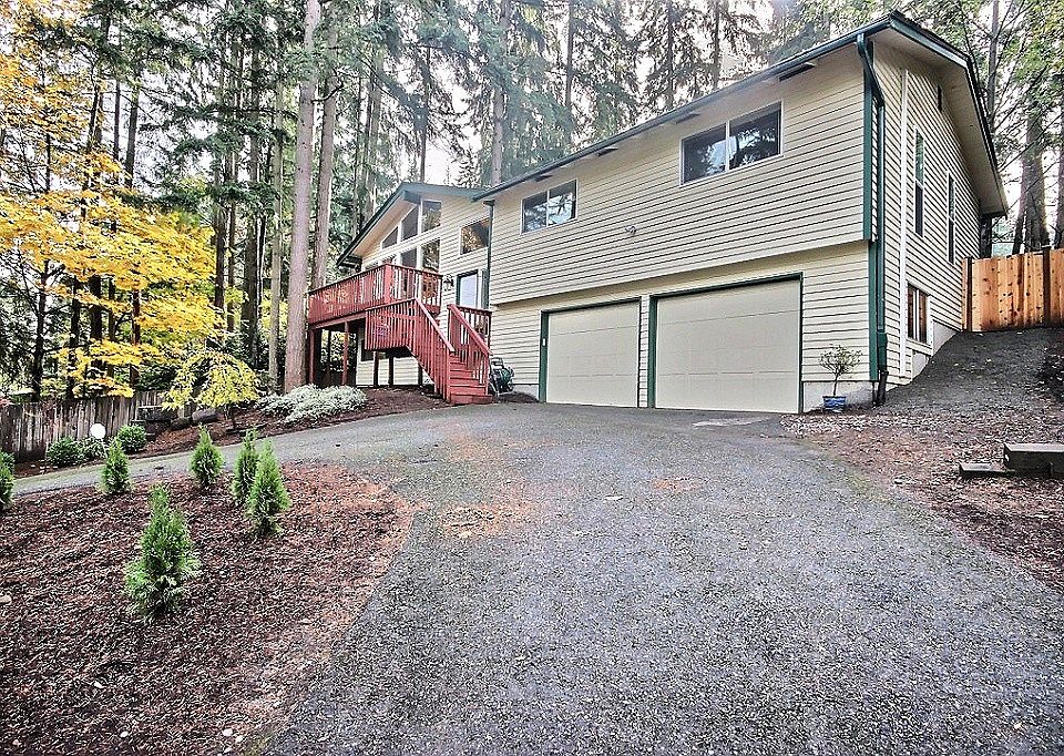 1st image of 16127 SE Newport Way