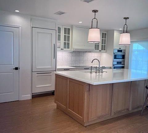 Professionally designed chef's kitchen.