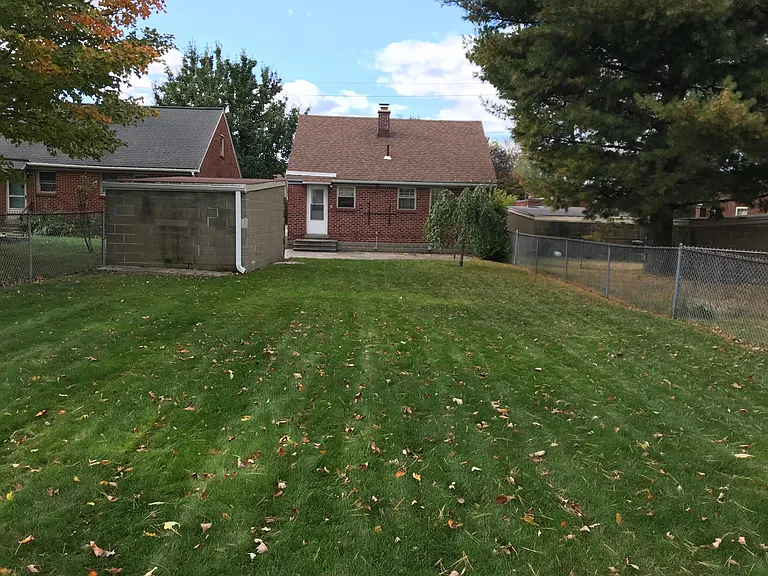 613 Japan St — Photo 21