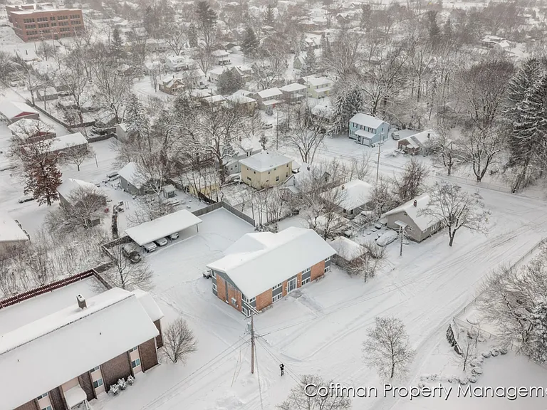 810 Benson Ave NE — Photo 21