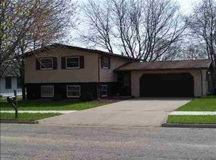 2640 10th Ave, Monroe, WI 53566