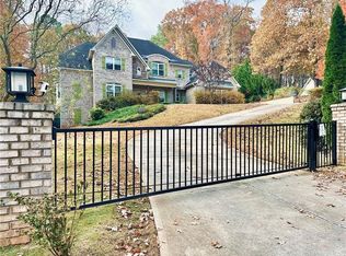 3232 Brookview Rd SE, Marietta, GA 30067