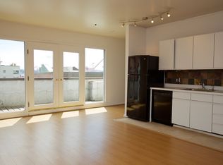 114 Alaskan Way S APT 706, Seattle, WA 98104