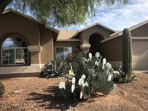 2nd image of 8952 N Bottlebush Ln