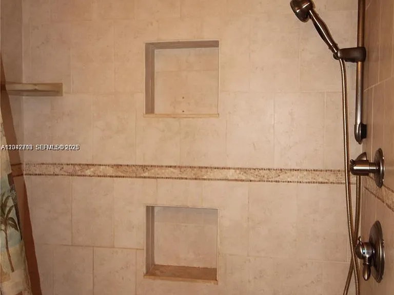 5641 Riverside Dr #303B1 — Photo 15