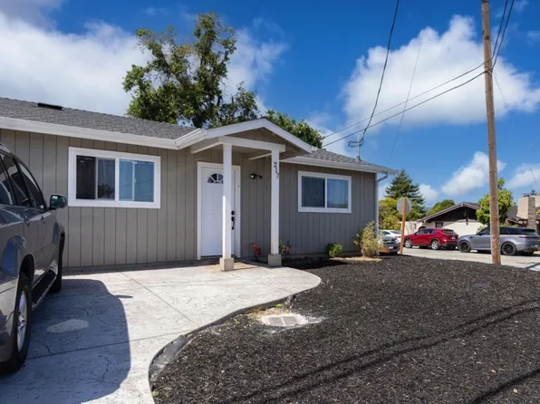 217-219 Calabasas Rd, Watsonville, CA 95076