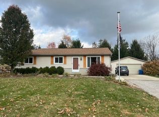 4470 Harp Dr, Linden, MI 48451