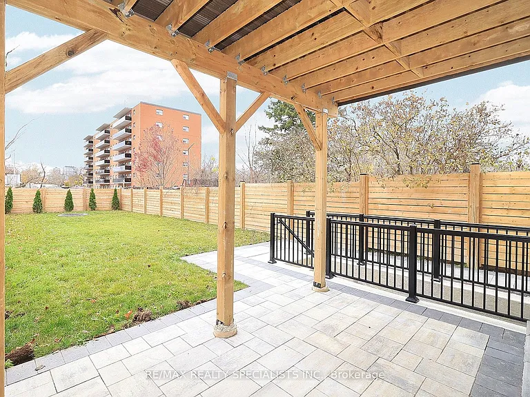 1048 Roosevelt Rd #MAIN — Photo 47