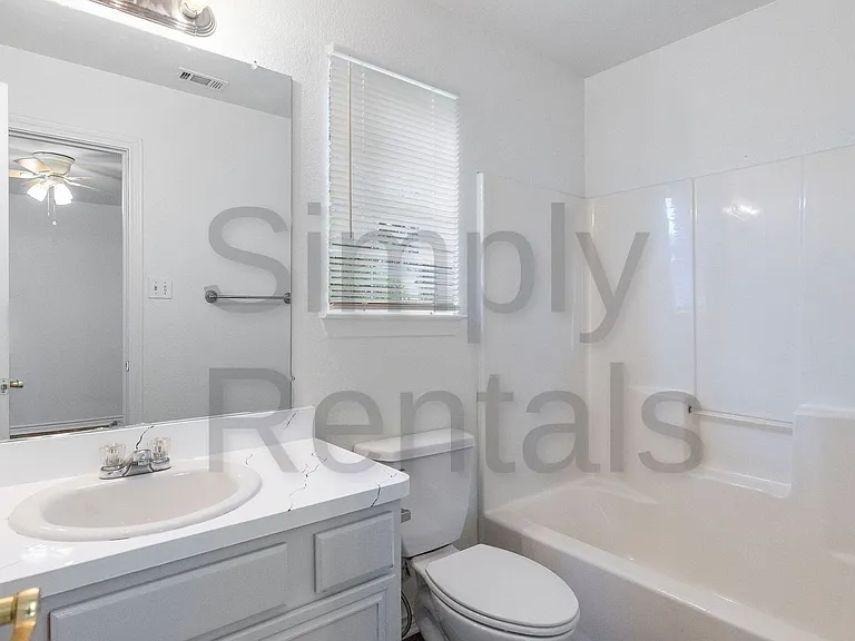 1412 Hemphill St — Photo 24
