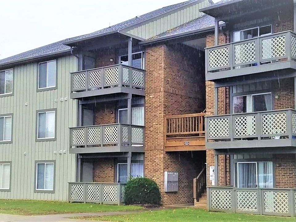 1st image of 801 Claytor Sq