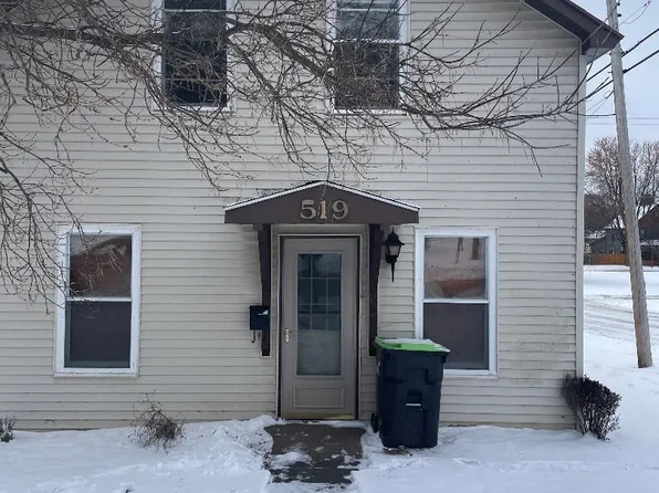 519 Fairbanks St, Iron Mountain, MI 49801