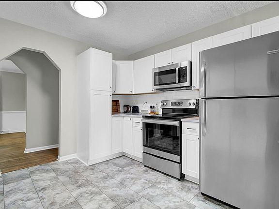Stove/ Fridge