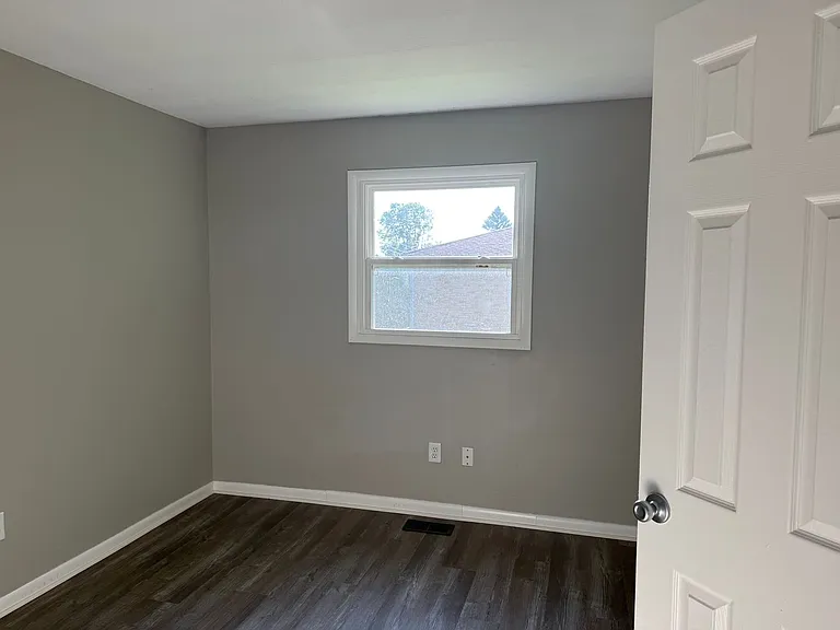 2101 E 430 S — Photo 22