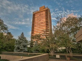 2510 Grand Blvd APT 2502, Kansas City, MO 64108