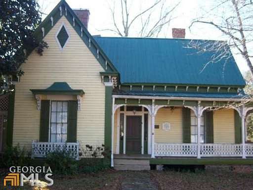 1st image of 981 Green St SE