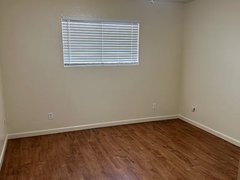 3467 N Marks Ave #102 — Photo 7