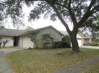 16427 Mill Point Dr, Houston, TX 77059