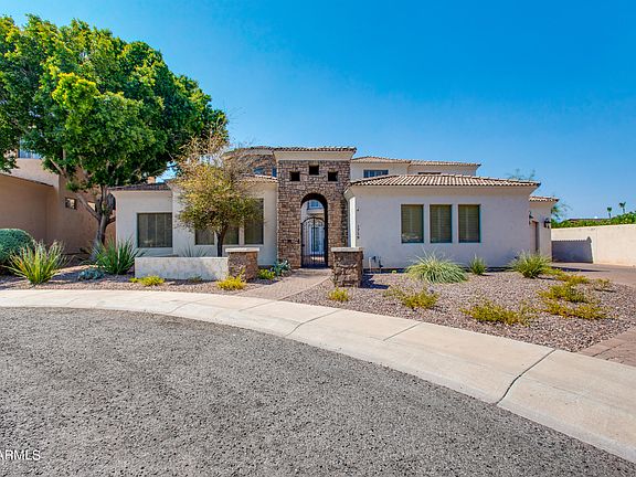 2nd image of 1729 E PALMAIRE Avenue