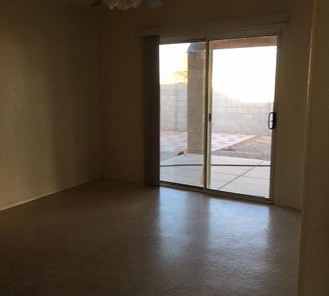 5th image of 11046 W Loma Vista Dr