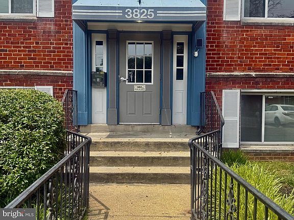 3rd image of 3825 Hamilton St #C-304