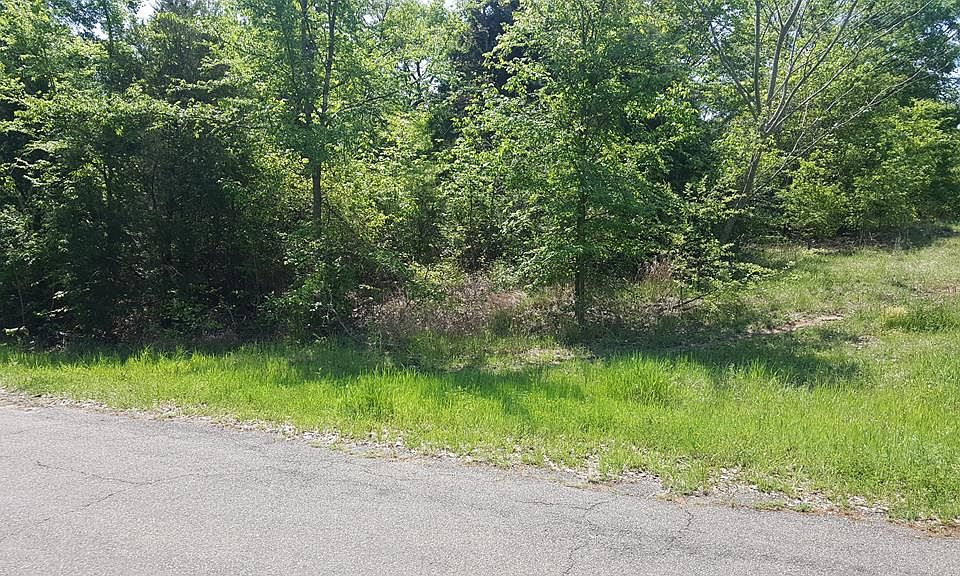1st image of 125 Lakeview Dr
