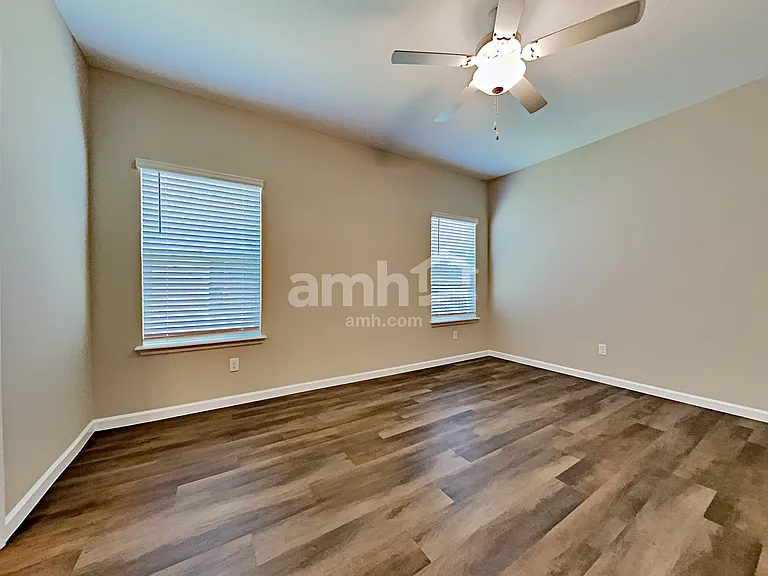 225 Edge Park Trl — Photo 10