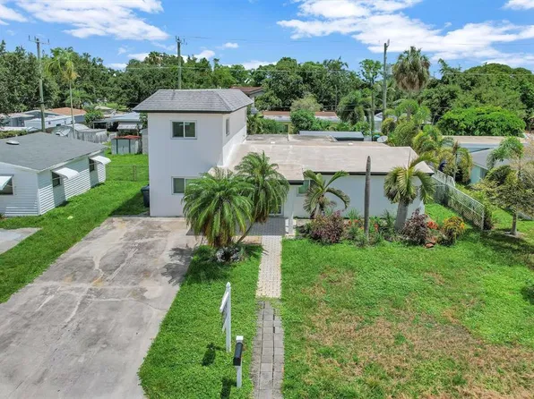 5615 Freedom St, Hollywood, FL 33021